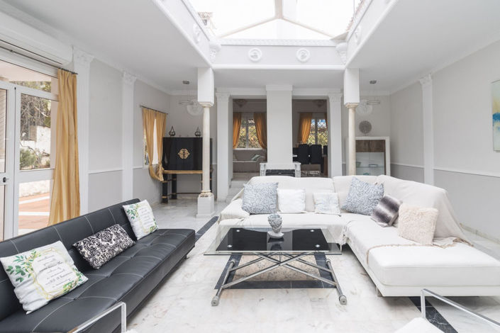 Image No.14-10 Bed Villa for sale