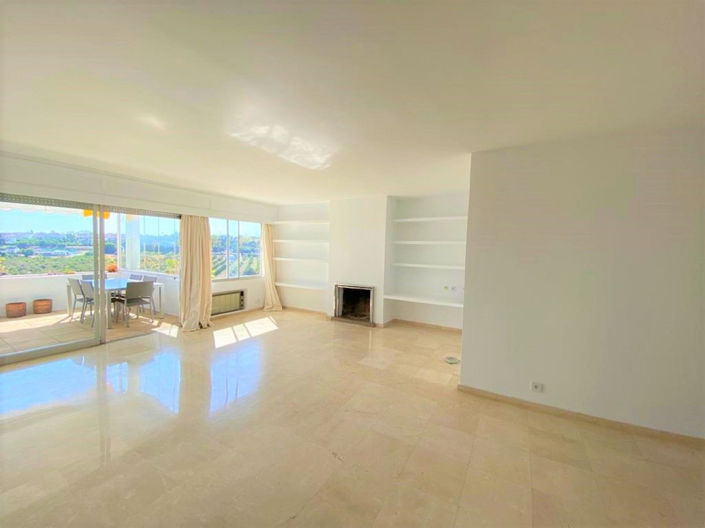 Image No.7-3 Bed Apartment for sale