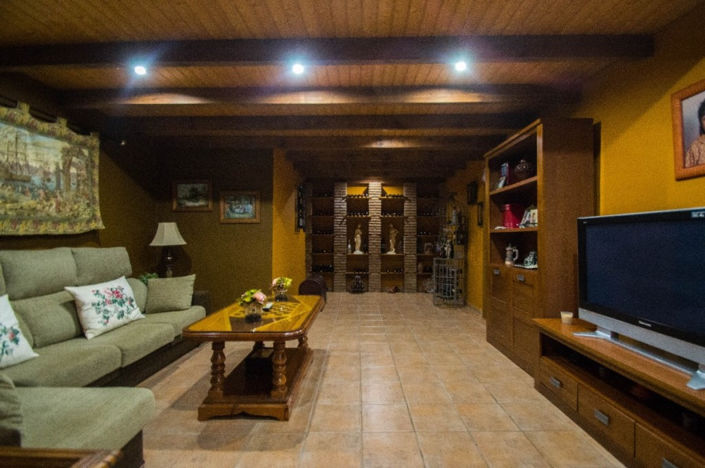 Image No.10-4 Bed Villa for sale