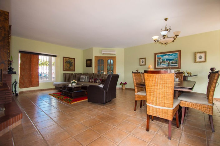 Image No.12-4 Bed Villa for sale