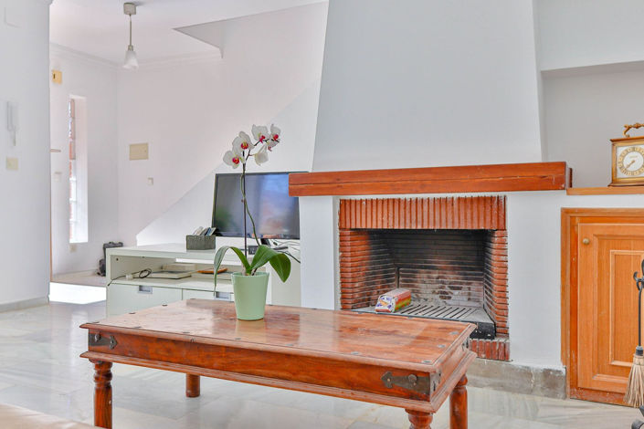 Image No.14-4 Bed Townhouse for sale