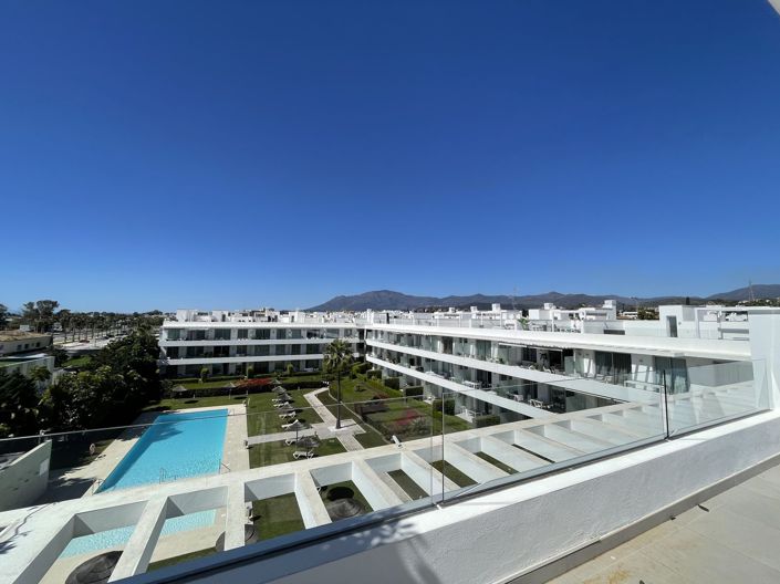 Image No.3-Penthouse de 3 chambres à vendre à Estepona