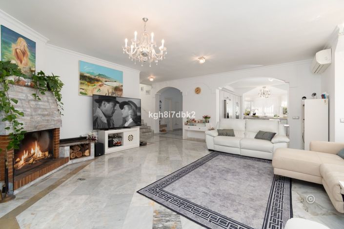 Image No.15-Villa de 4 chambres à vendre à Estepona