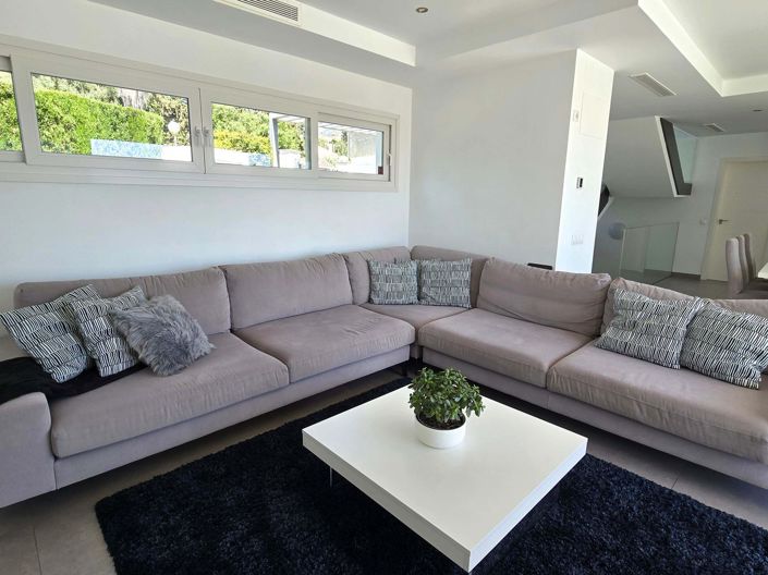 Image No.14-Villa de 4 chambres à vendre à Malaga