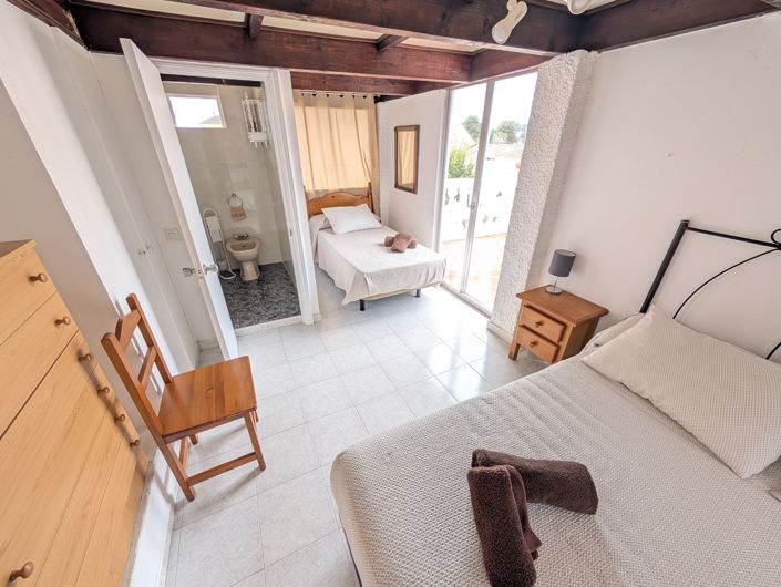 Image No.21-3 Bed Townhouse for sale