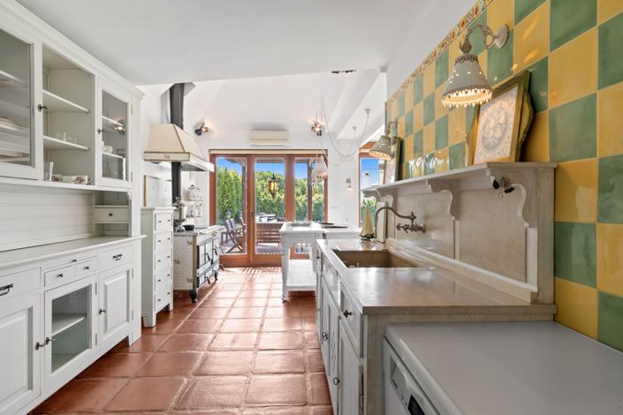 Image No.14-6 Bed Villa for sale