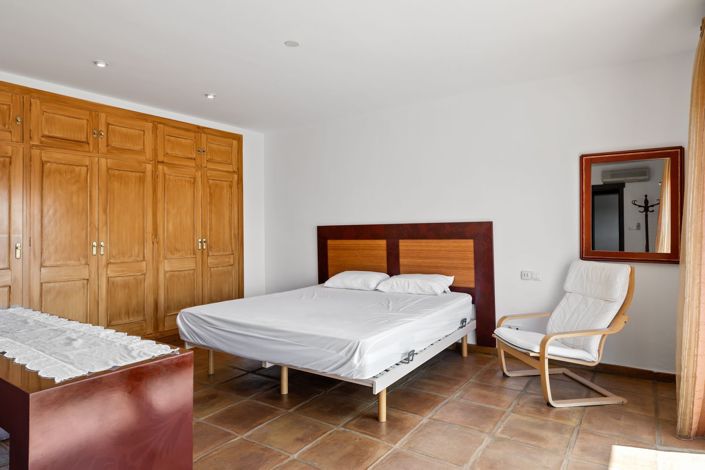 Image No.16-6 Bed Villa for sale