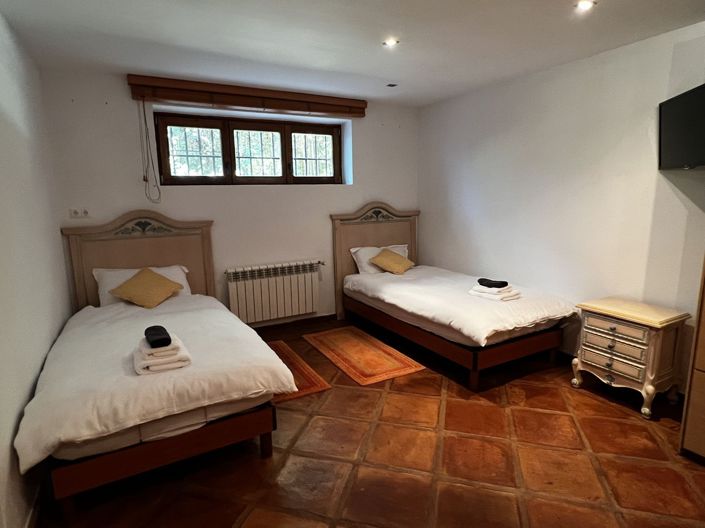 Image No.20-6 Bed Villa for sale