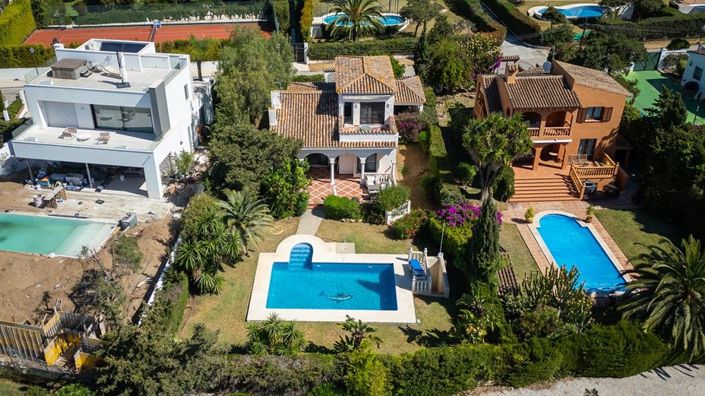 Image No.1-3 Bed Villa for sale