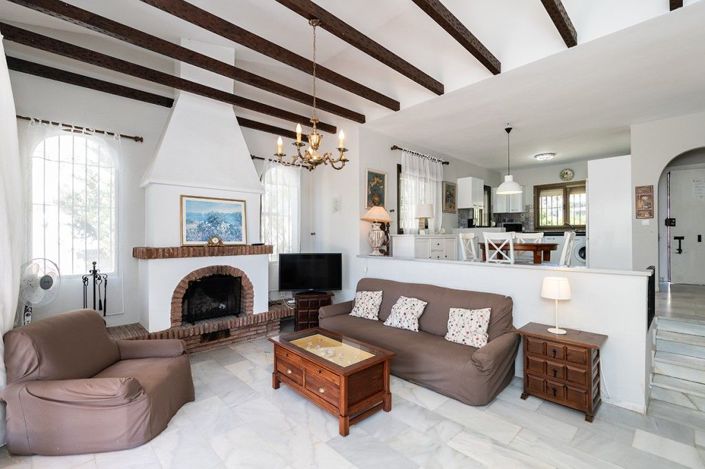 Image No.14-3 Bed Villa for sale