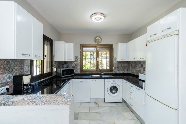 Image No.18-3 Bed Villa for sale