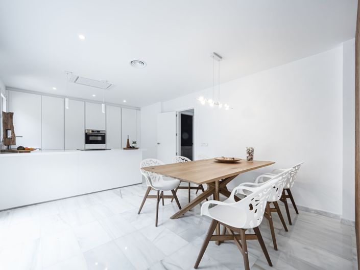 Image No.14-5 Bed Villa for sale