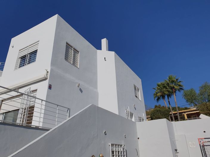 Image No.1-7 Bed Villa for sale