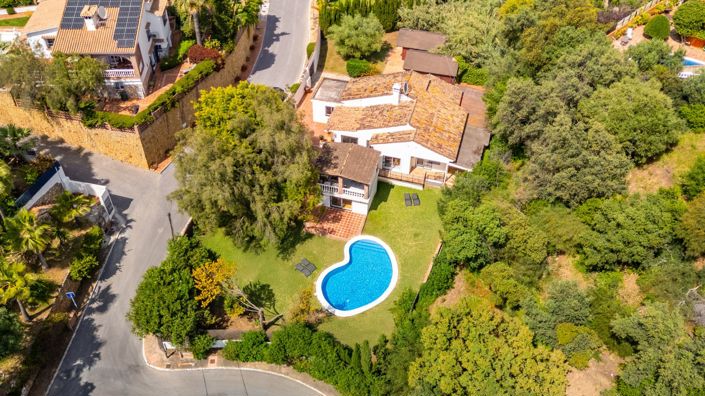 Image No.1-4 Bed Villa for sale