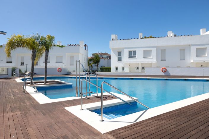 Image No.1-4 Bed Townhouse for sale