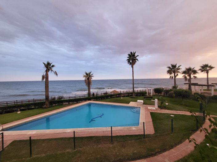 Image No.2-2 Bed Townhouse for sale