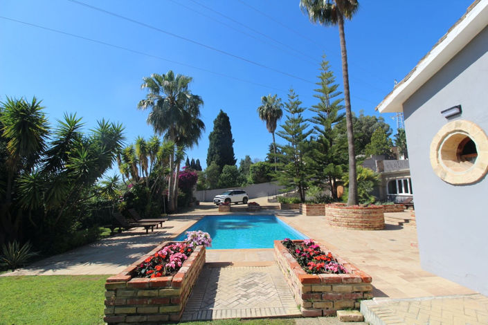 Image No.3-5 Bed Villa for sale