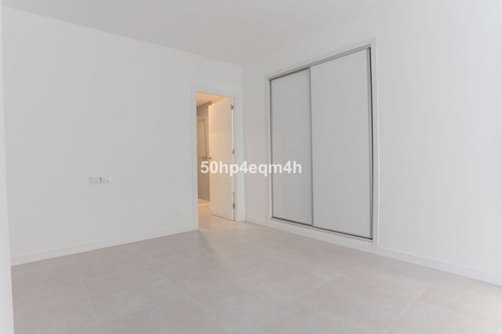 Image No.16-4 Bed Apartment for sale