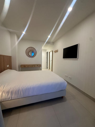 Image No.17-3 Bed Apartment for sale