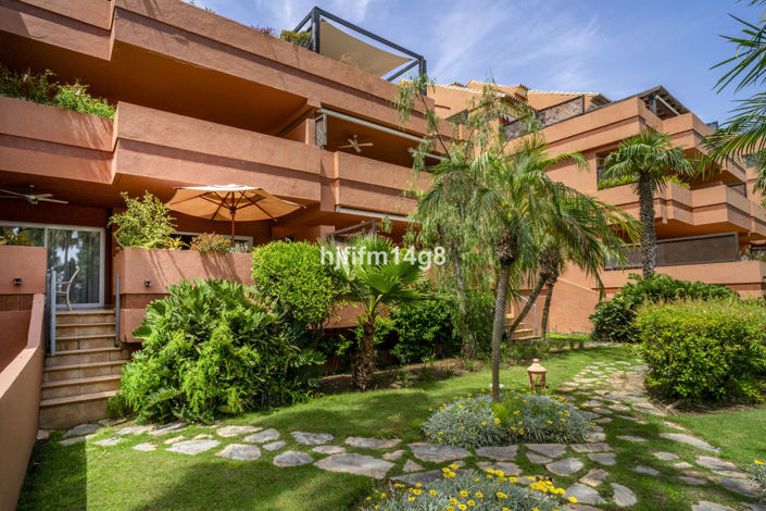 Image No.1-Appartement de 2 chambres à vendre à Puerto Banus