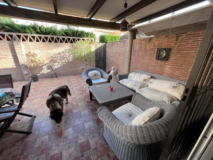 Image No.1-3 Bed Townhouse for sale