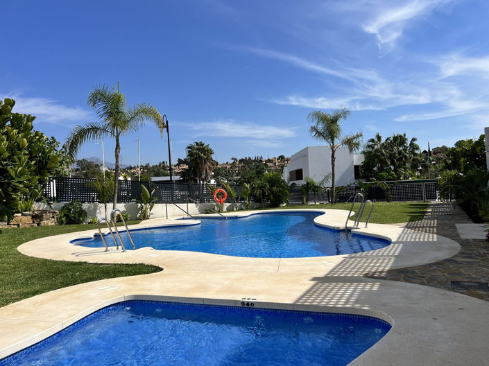Image No.1-Maison de ville de 3 chambres à vendre à Estepona