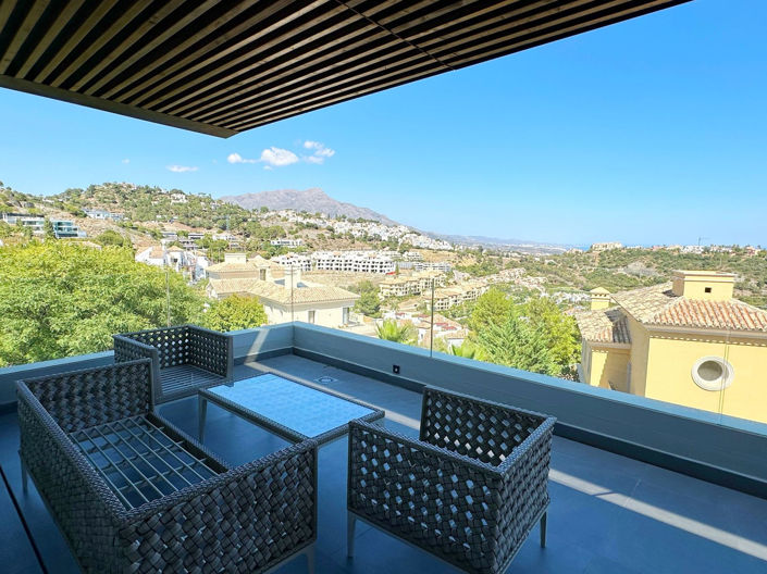 Image No.10-7 Bed Villa for sale