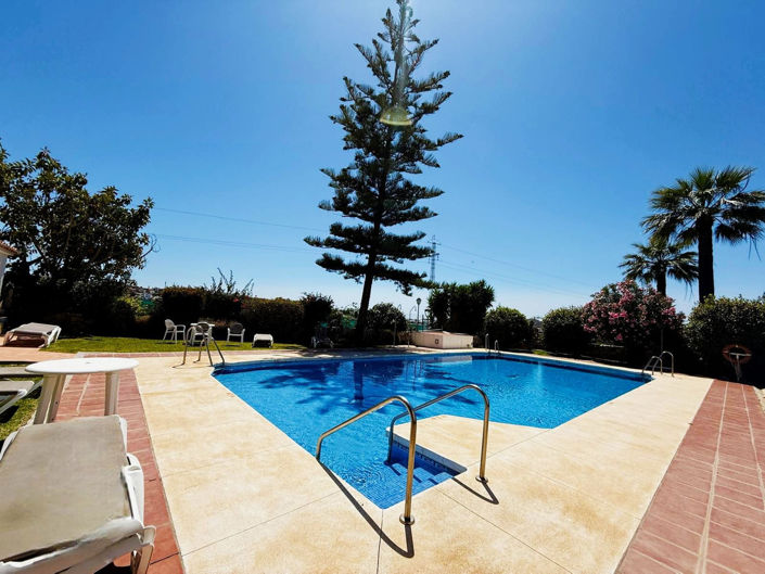 Image No.1-3 Bed Townhouse for sale