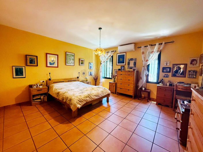 Image No.6-3 Bed Townhouse for sale