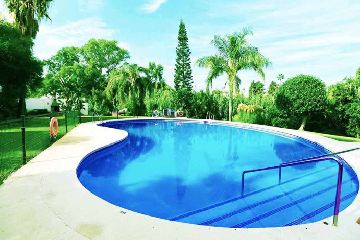 Image No.1-4 Bed Townhouse for sale