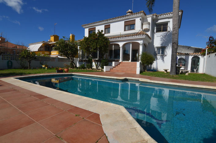 Image No.1-Villa de 5 chambres à vendre à San Pedro de Alcantara