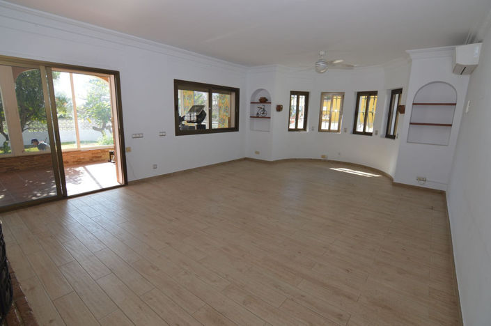 Image No.8-Villa de 5 chambres à vendre à San Pedro de Alcantara