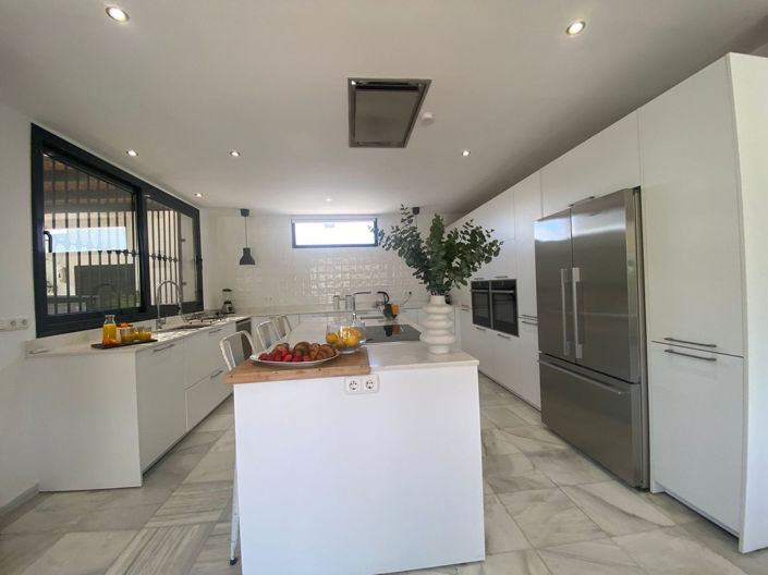 Image No.14-Villa de 6 chambres à vendre à Nueva Andalucia