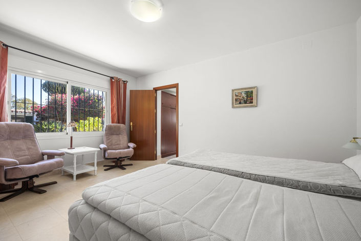 Image No.28-4 Bed Villa for sale