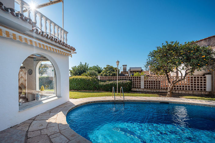 Image No.6-4 Bed Villa for sale