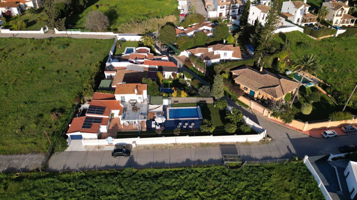 Image No.2-4 Bed Villa for sale