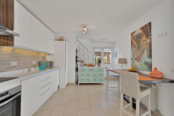 Image No.29-4 Bed Villa for sale