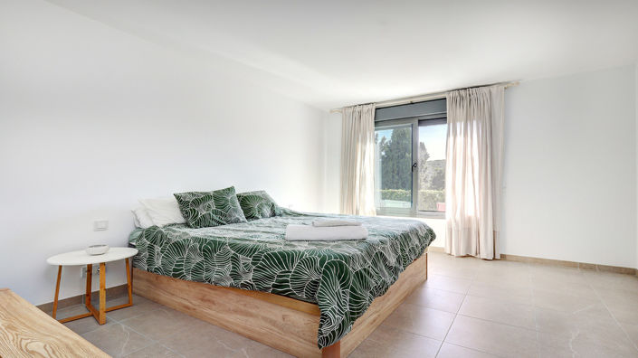 Image No.19-3 Bed Apartment for sale