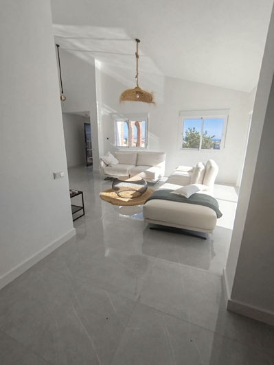 Image No.14-3 Bed Villa for sale