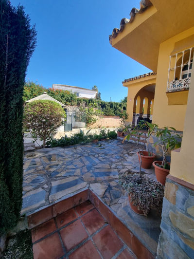 Image No.3-4 Bed Villa for sale