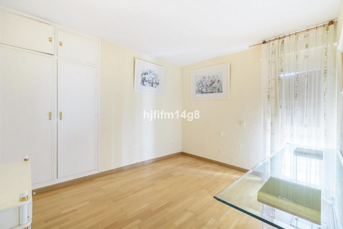 Image No.19-5 Bed Villa for sale