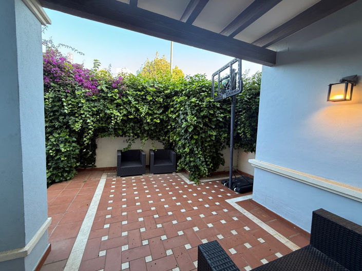 Image No.2-5 Bed Villa for sale