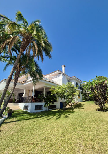Image No.2-Villa de 3 chambres à vendre à Marbella