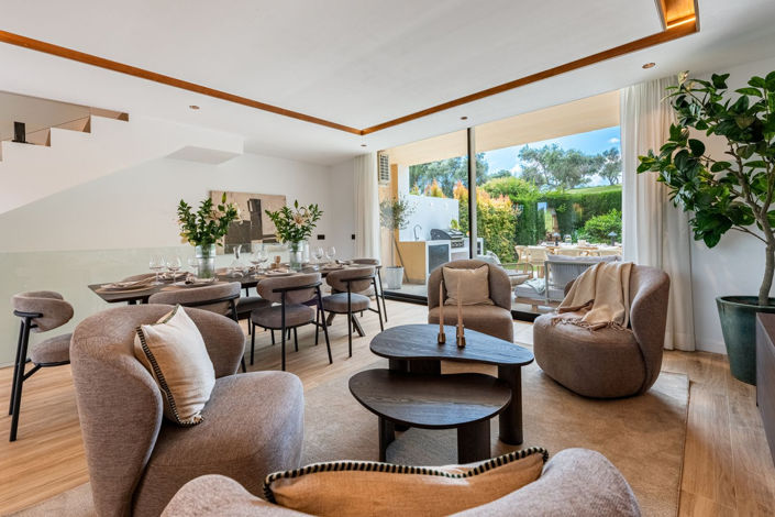 Image No.11-4 Bed Townhouse for sale