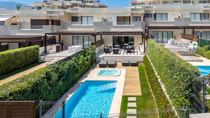 Image No.1-3 Bed Townhouse for sale