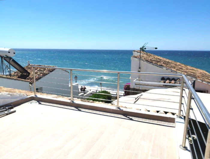 Image No.2-Maison de ville de 3 chambres à vendre à Estepona