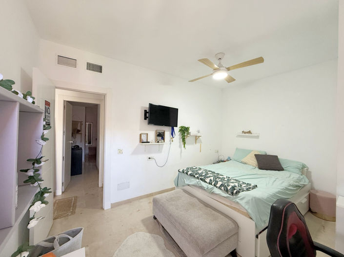 Image No.18-3 Bed Townhouse for sale