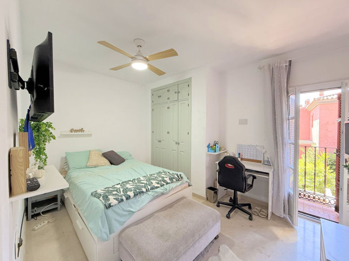 Image No.19-3 Bed Townhouse for sale