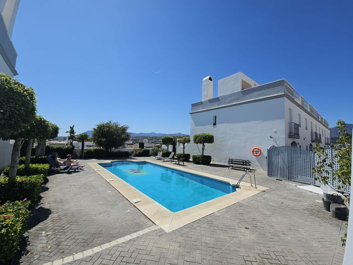 Image No.2-Maison de ville de 3 chambres à vendre à Estepona