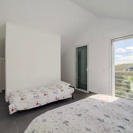 Image No.28-6 Bed Villa for sale